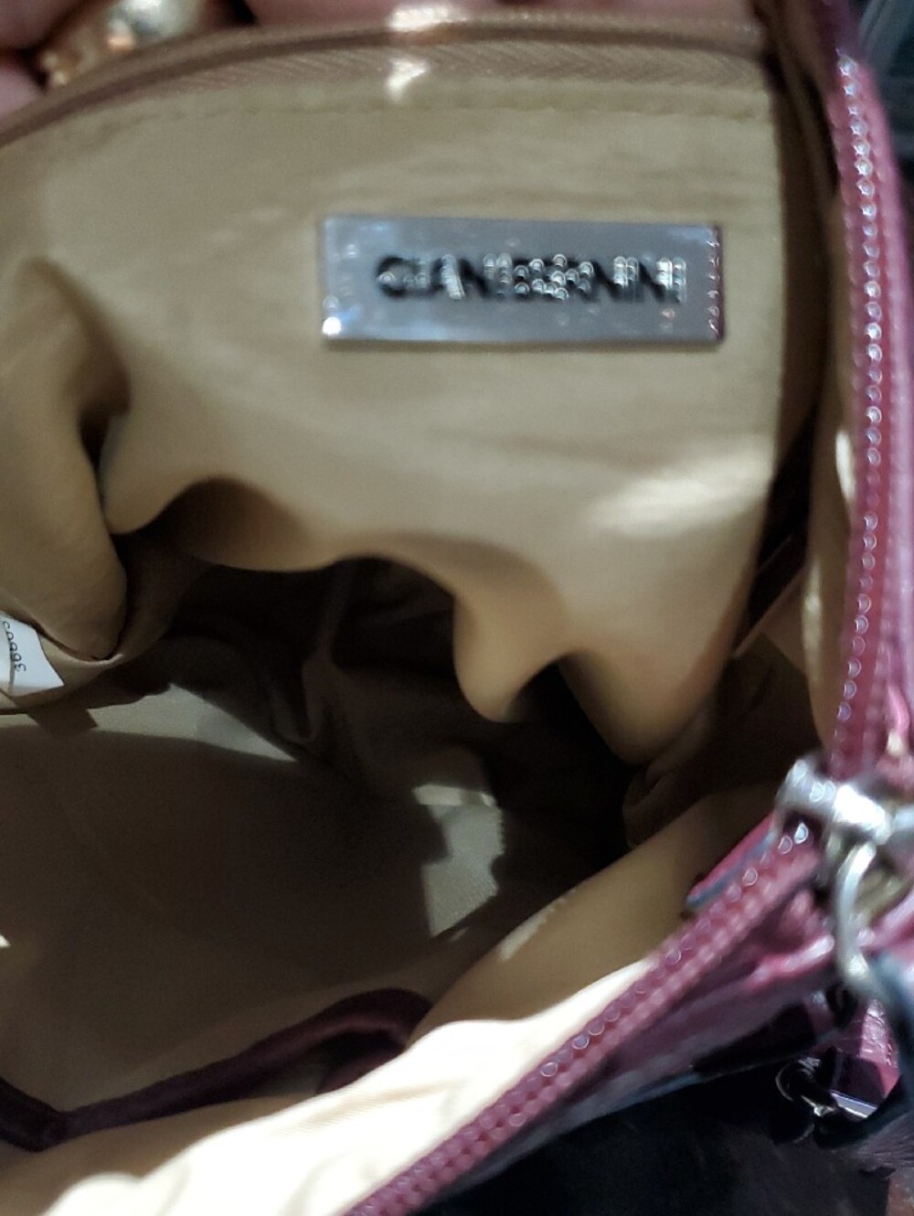Giani Bernini Plum Textured Leather Crossbody with Logo Medallion Casual Vacay - Picture 11 of 14